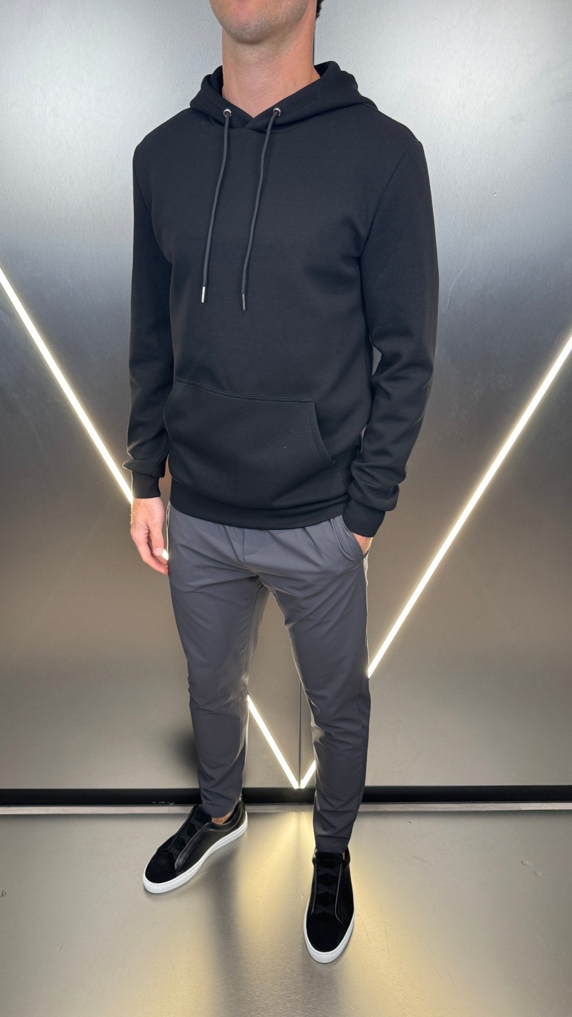 Commuter Hoodie - Black - Vincentius