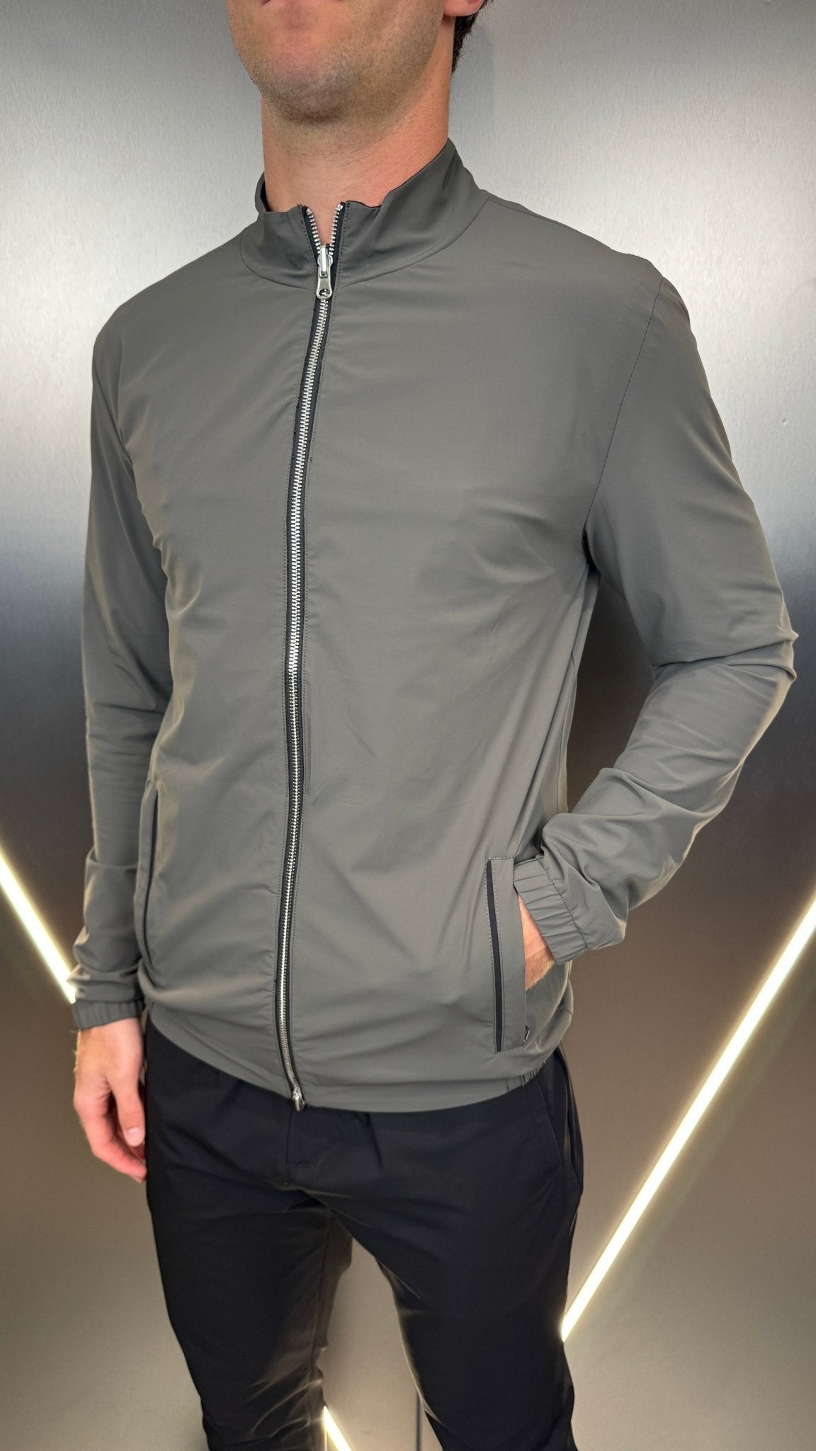 Commuter Reverse Jacket - Olive/Black - Vincentius