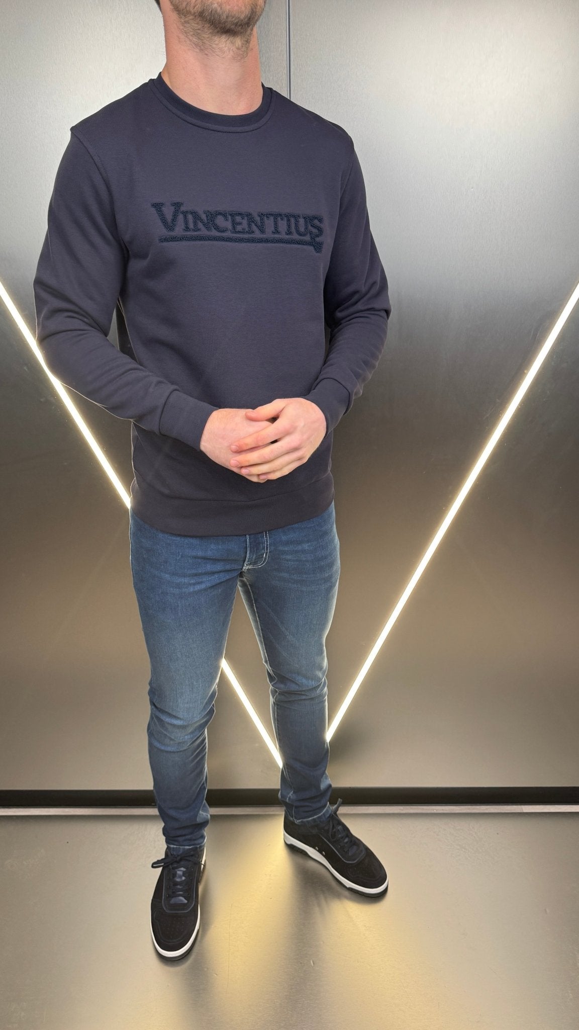 Luxury Boucle Logo Crew Neck Jumper - Navy - Vincentius