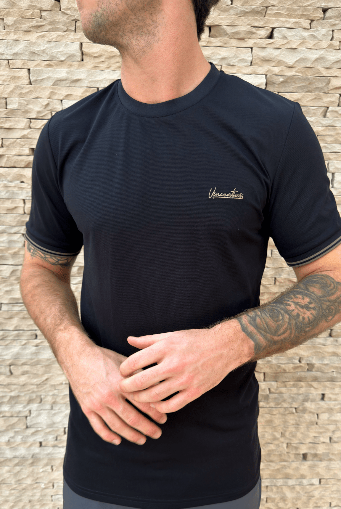 Signature Textured Cotton T-Shirt - Black - Vincentius