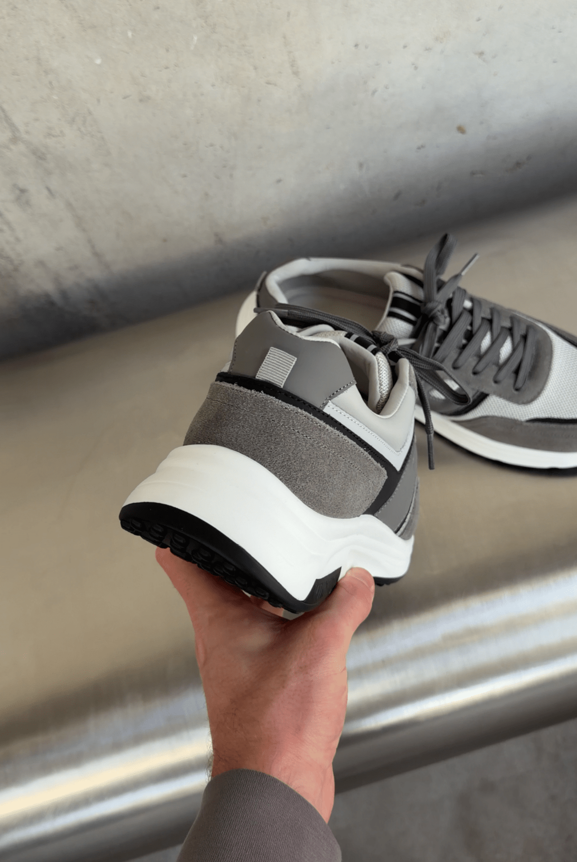 V001 Runner - Grey/Black (please note dispatch date is week commencing 23rd March) - Vincentius