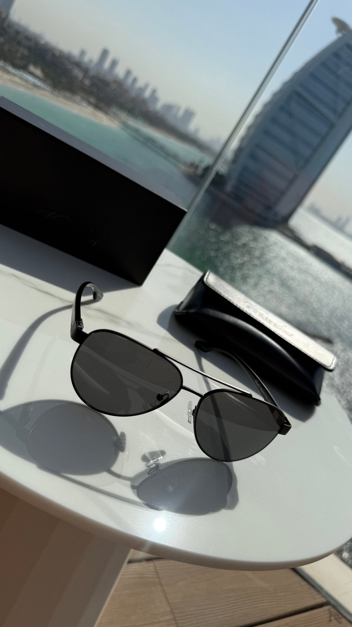 Capri Sunglasses - Black/Black - Vincentius