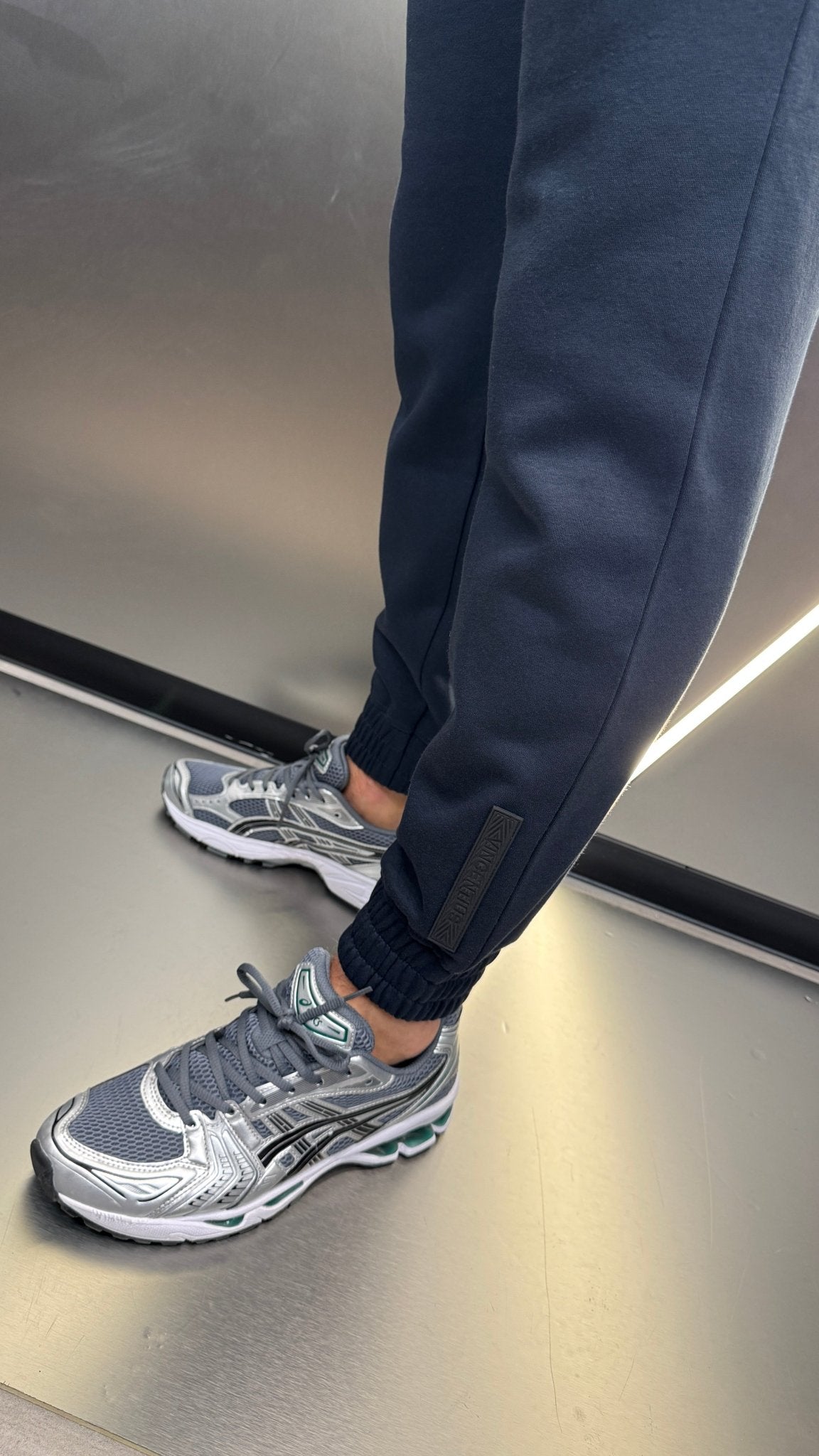 Silicone Badge Every Day Tracksuit - Navy/Black - Vincentius