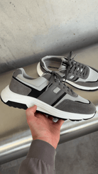 V001 Runner - Grey/Black (please note dispatch date is week commencing 23rd March) - Vincentius
