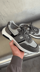 V001 Runner - Grey/Black (please note dispatch date is week commencing 23rd March) - Vincentius
