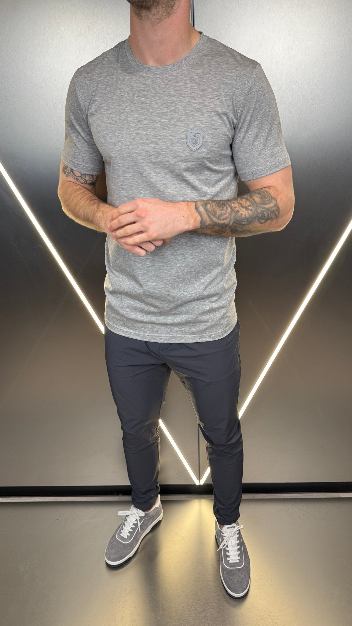 Vincentius Badge T-Shirt - Grey - Vincentius